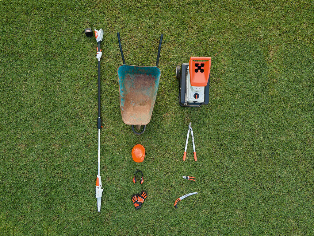 The Best Technique For Trimming Trees - Geelong Mowers